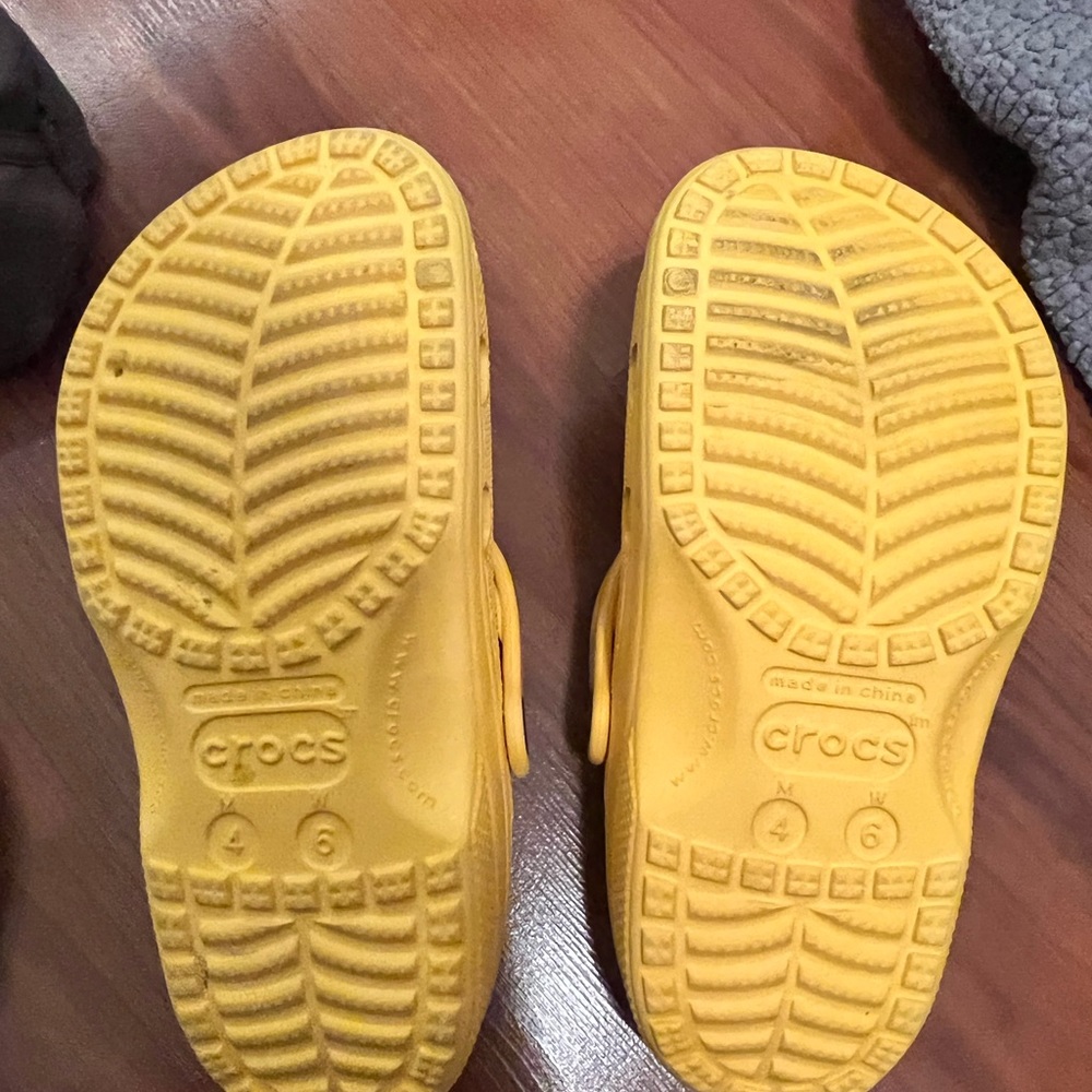 JB crocs - Picture 2 of 2
